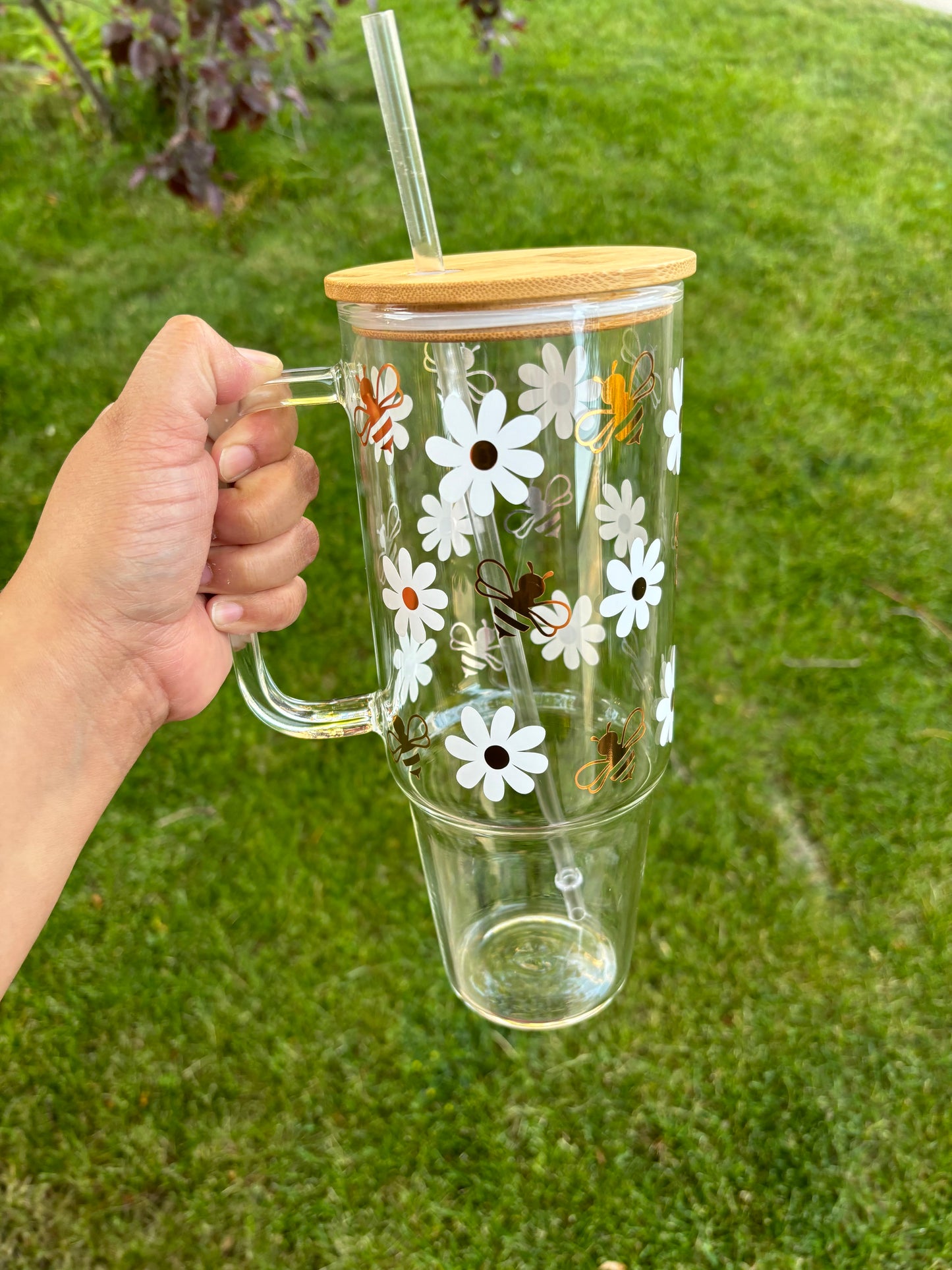 Bumble Bee 40 oz Glass Tumbler