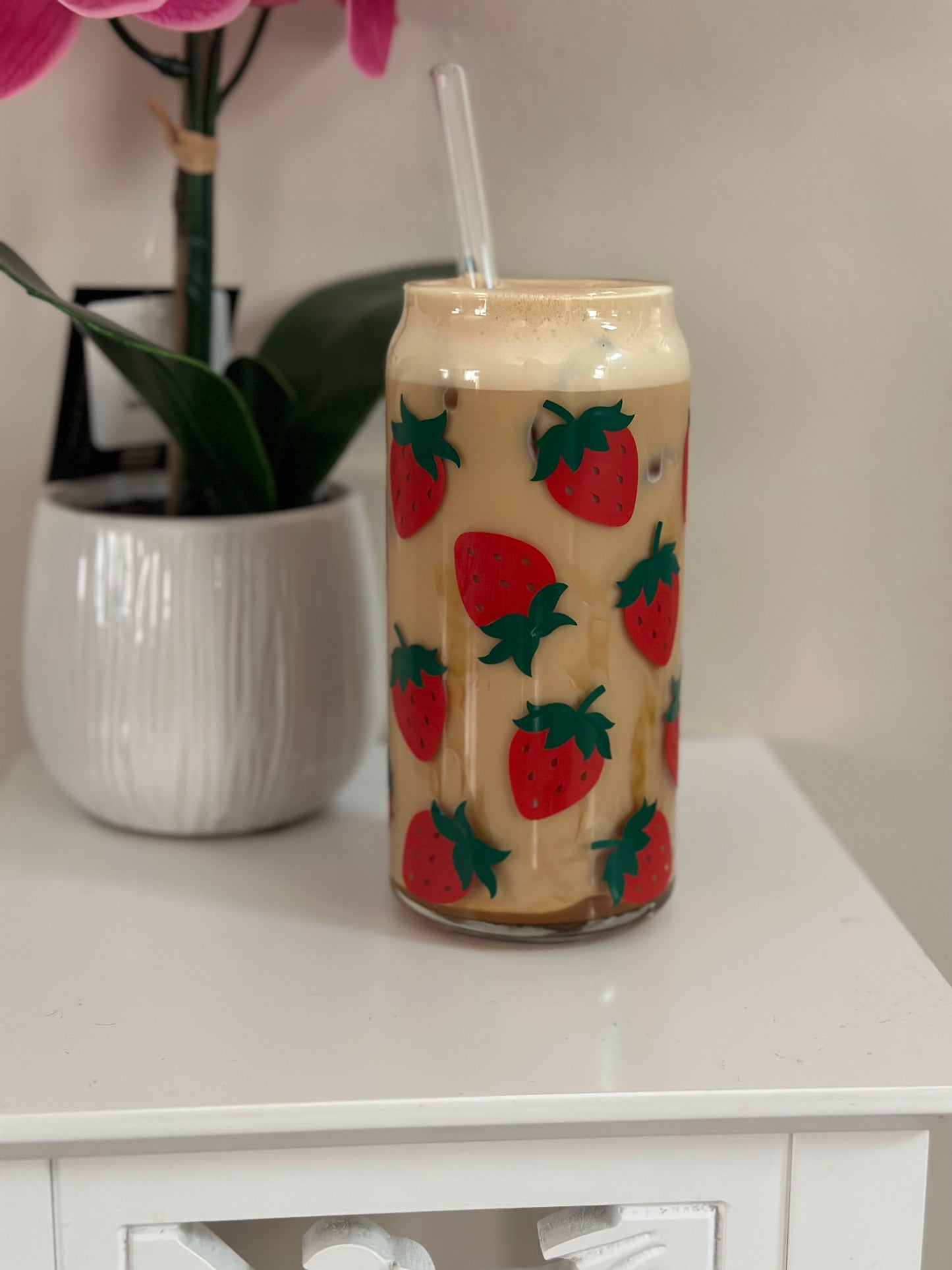 Strawberry Glass Can