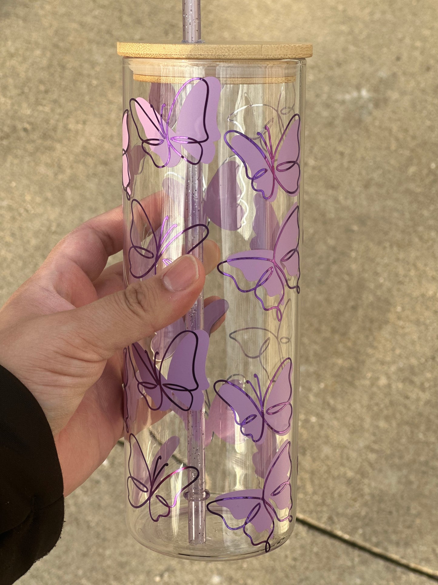 Butterfly 25 Oz glass