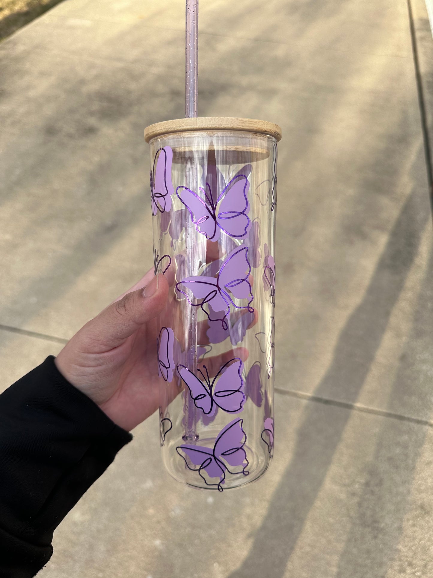 Butterfly 25 Oz glass
