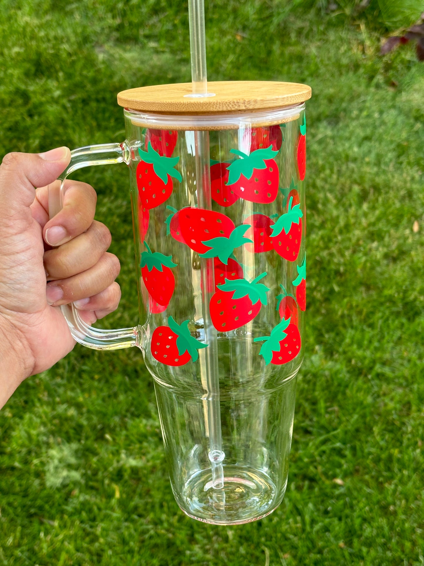 Strawberry 40 oz Glass tumbler