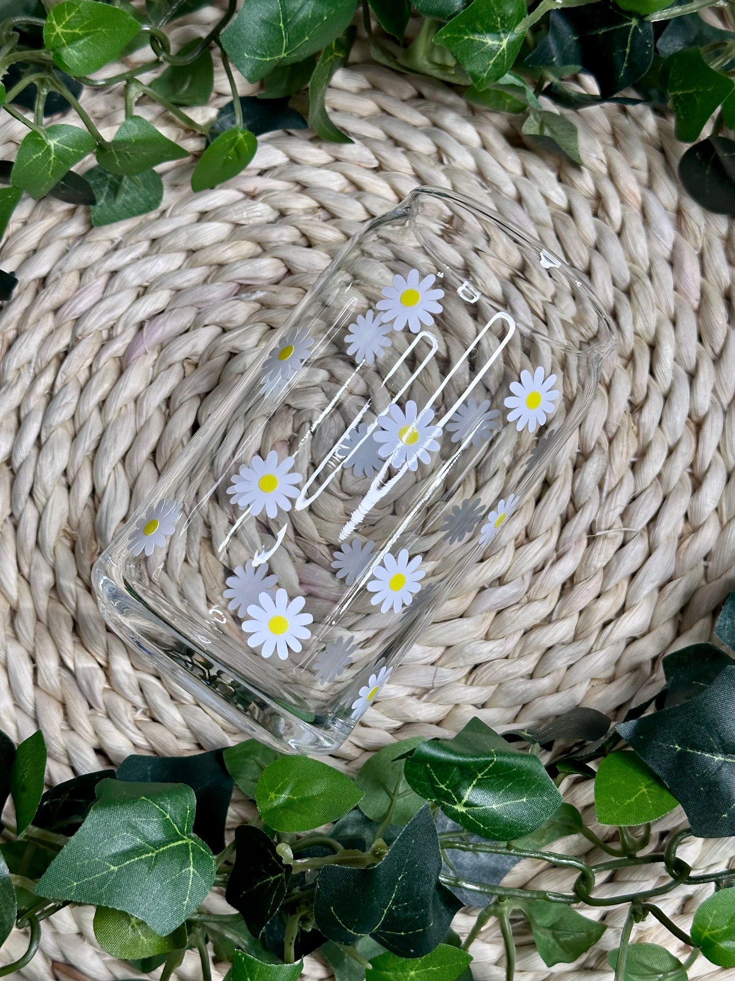 Tiny Daisies Glass Cup