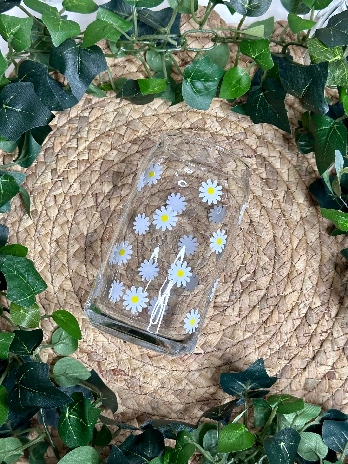 Tiny Daisies Glass Cup